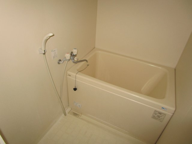 バス・シャワールーム　日々の疲れを癒すお風呂付です