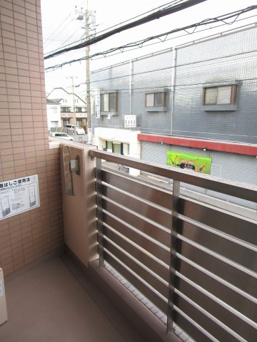 バルコニー　バルコニーがあります