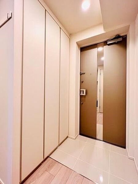 玄関　きれいな玄関です