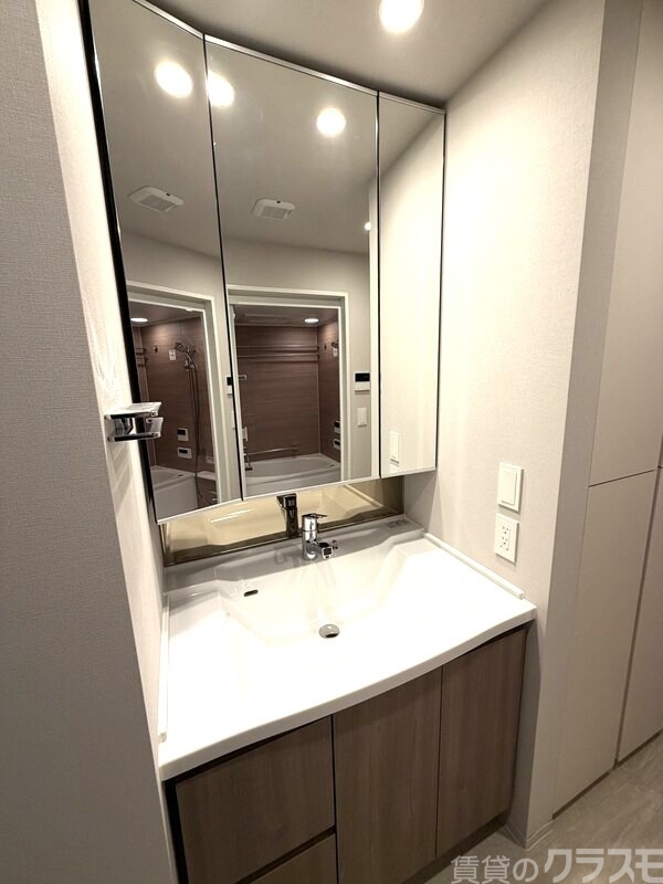 洗面設備　外出から帰ったらうがい・手洗いを。