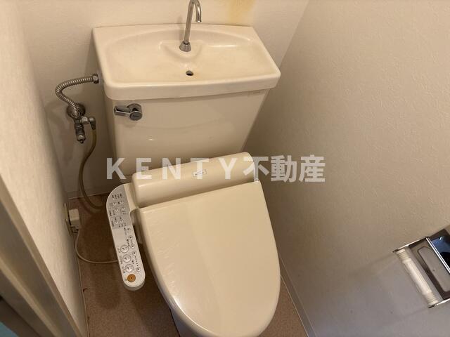 トイレ　コンパクトで使いやすいトイレです