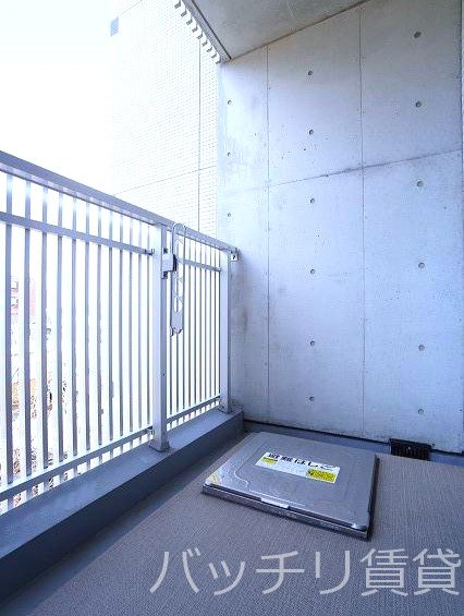 バルコニー　同型タイプの為、現状を優先いたします