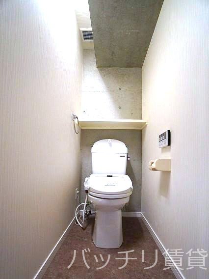 トイレ　同型タイプの為、現状を優先いたします