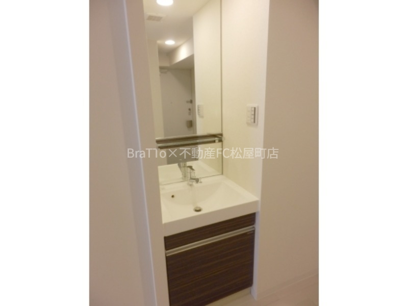 洗面設備　独立洗面台