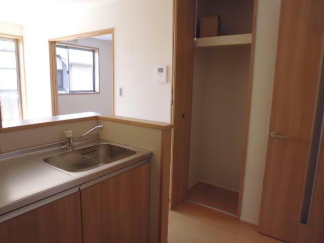 収納　同型タイプ