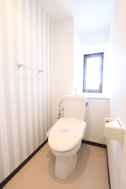 トイレ　★過去募集時の写真です。★ゆとりある広さ★過去募集時の写真で