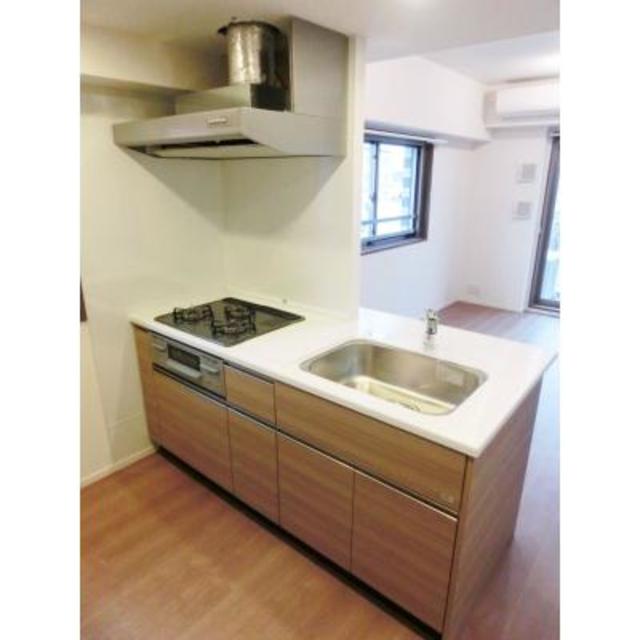 キッチン　※写真は同タイプ住戸です。