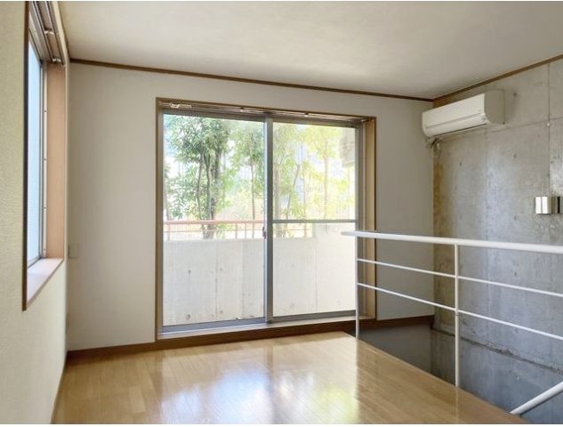 居室・リビング　開放感のあるゆったりとしたお部屋です♪