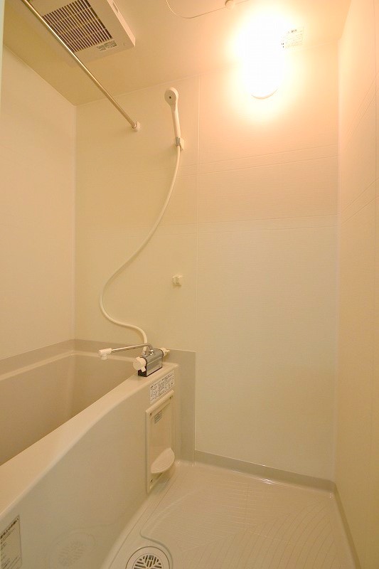 バス・シャワールーム　同メーカーサンプル画像（現況優先）