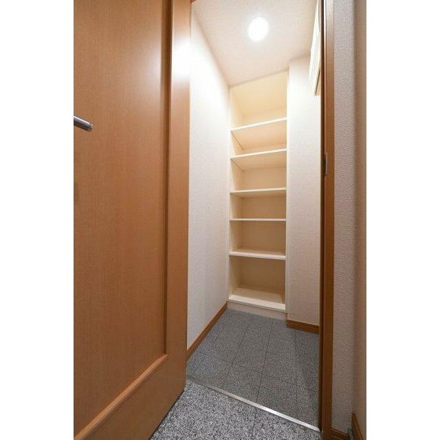 収納　シューズインクローゼット