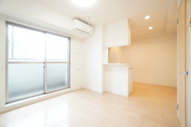 居室・リビング　※同物件・同タイプの写真です。