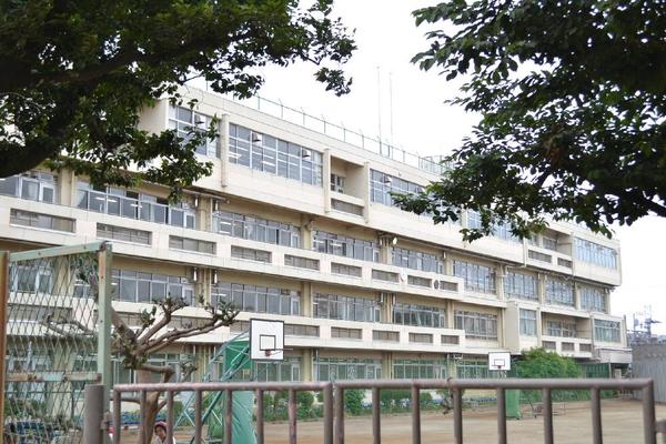 小学校　国分寺市立三小学校（小学校）まで511m