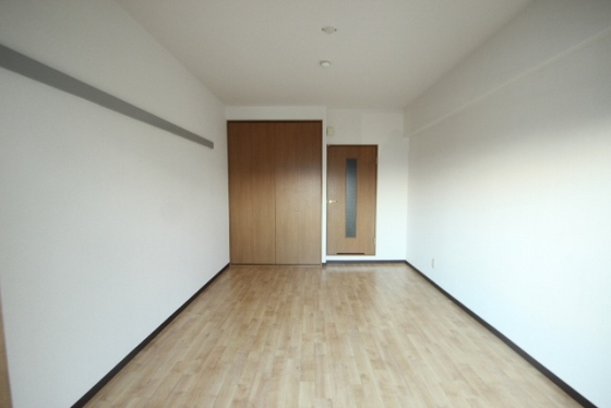 居室・リビング　※別号室の写真です