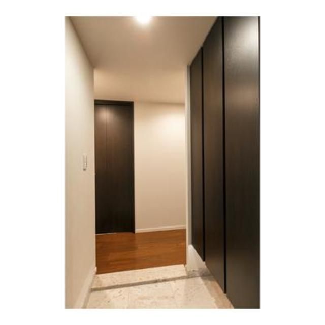 玄関　※写真は同タイプ住戸です。