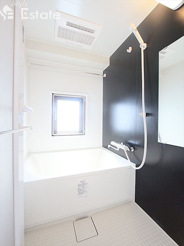 バス・シャワールーム　バスルーム