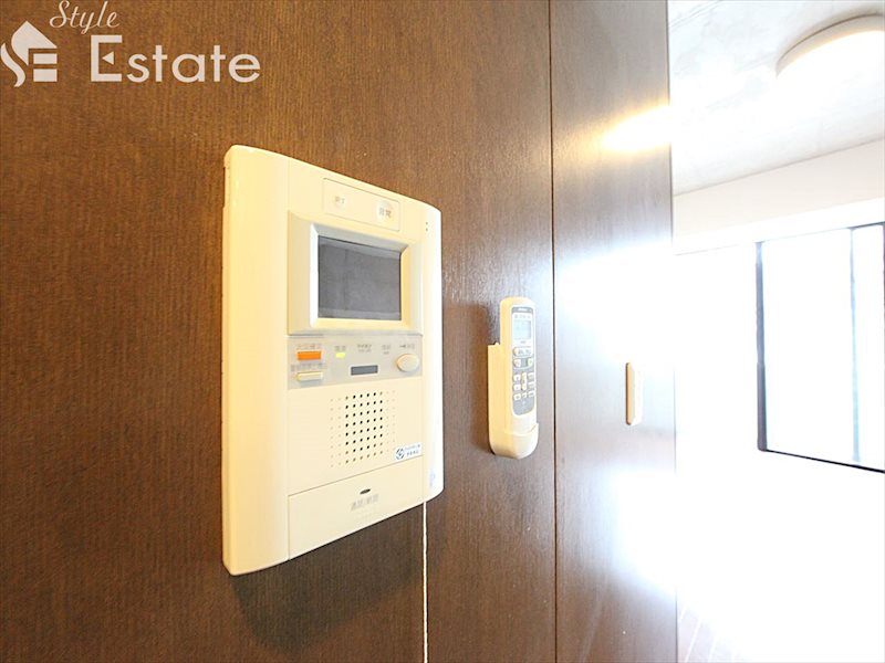 セキュリティ　モニター付きインターホン