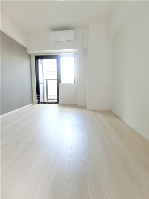 居室・リビング　洋室8帖