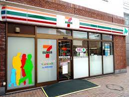 コンビニ　セブンイレブン北海道STサッポロファクトリー店（コンビニ）まで244m