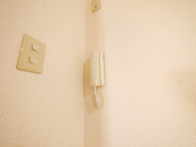 バルコニー　陽当たり良好なバルコニーです