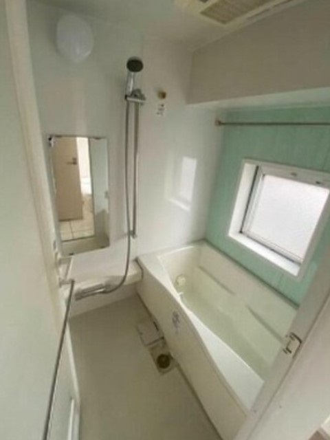 バス・シャワールーム　バスルーム