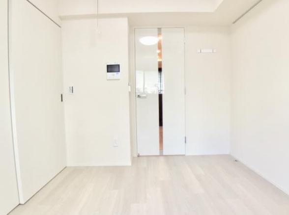 居室・リビング　☆明るい洋室☆