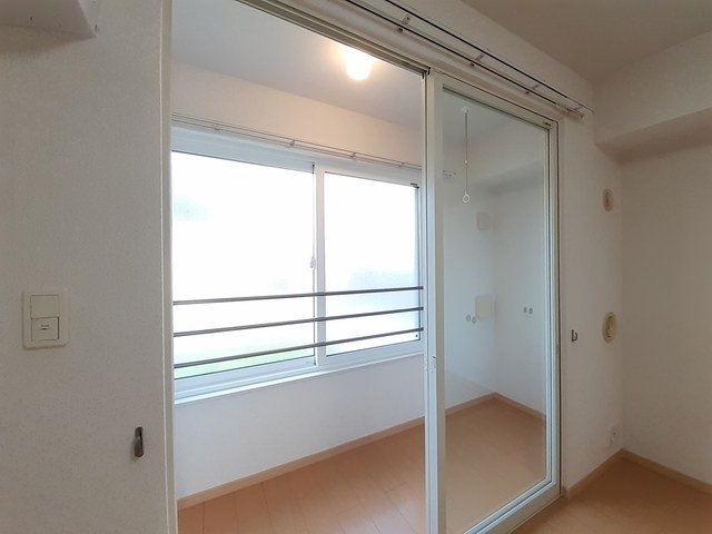 その他部屋・スペース　サンルーム。雨の日や冬でも安心して洗濯物が干せます！