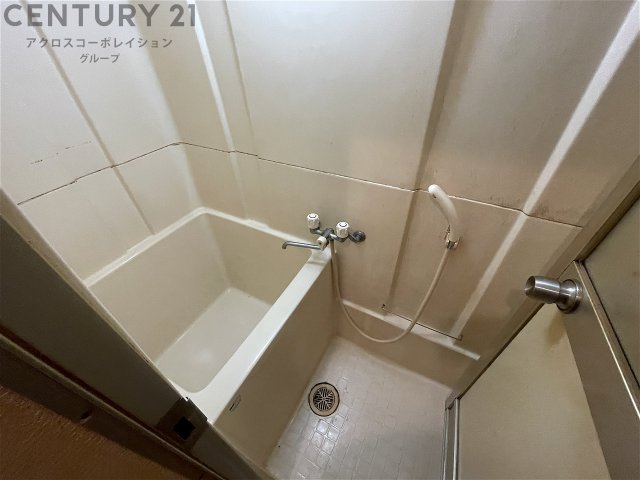 バス・シャワールーム　バストイレ別でおすすめです☆