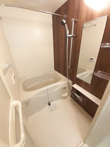 バス・シャワールーム　日々の暮らしに欠かせないお風呂です