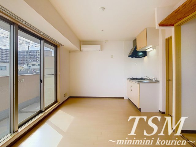 M’プラザ 香里壱番館の居間写真
