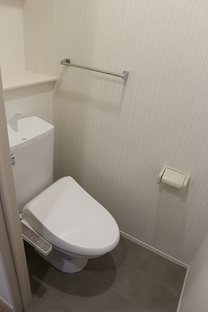 トイレ　清潔感のあるトイレです