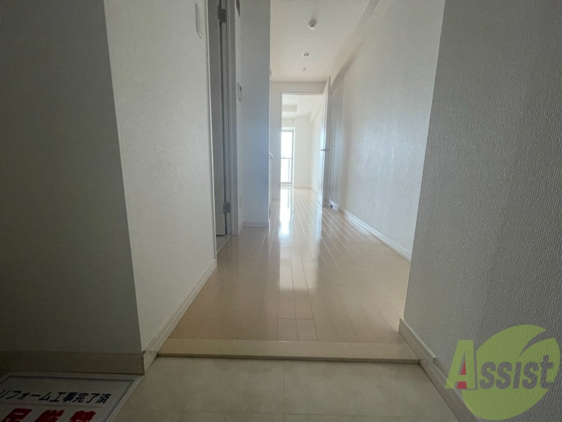 玄関　玄関から撮影しました。広々としていますね！