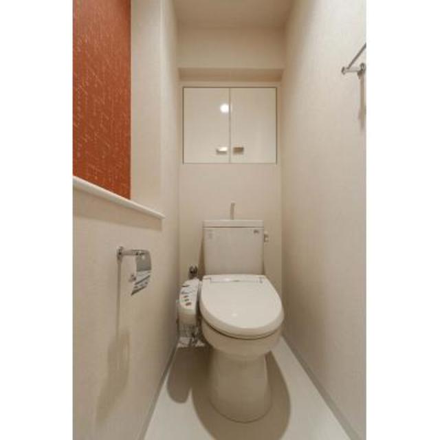 トイレ　※写真は同タイプ住戸です。