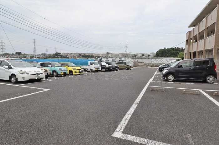 駐車場　駐車場