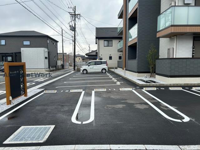 駐車場　駐車場