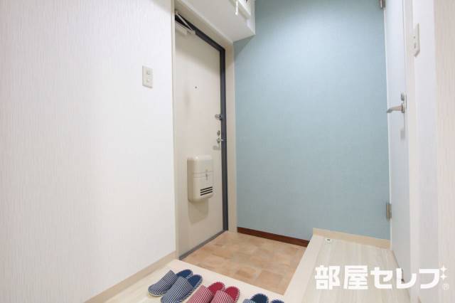 玄関　玄関先も雰囲気良好