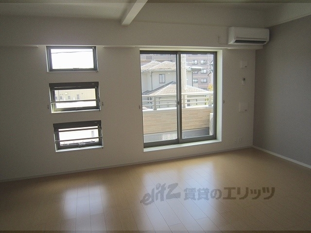 居室・リビング　リビング