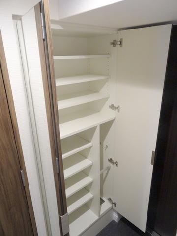 収納　★玄関収納も豊富★