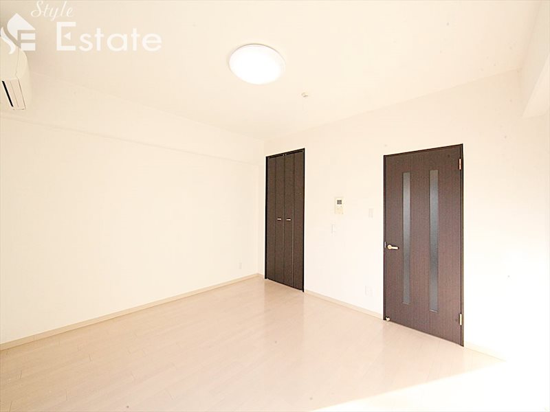 居室・リビング　内装