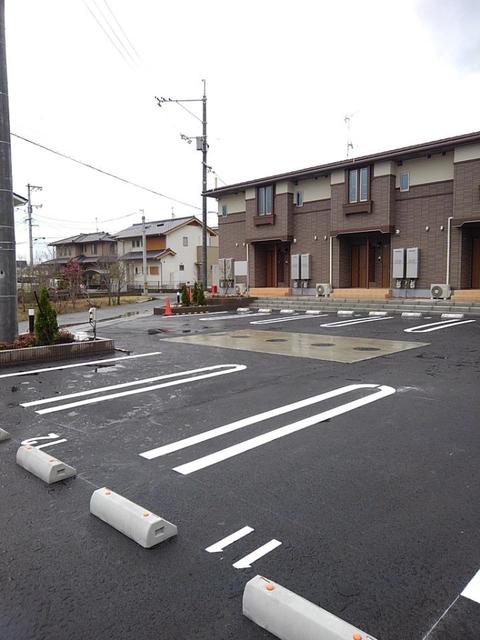 駐車場　駐車場