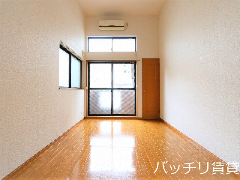 バルコニー　同型タイプの為、現状を優先致します。