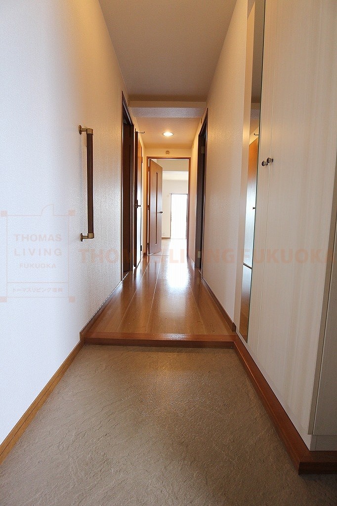 玄関　玄関　※別号室参考写真