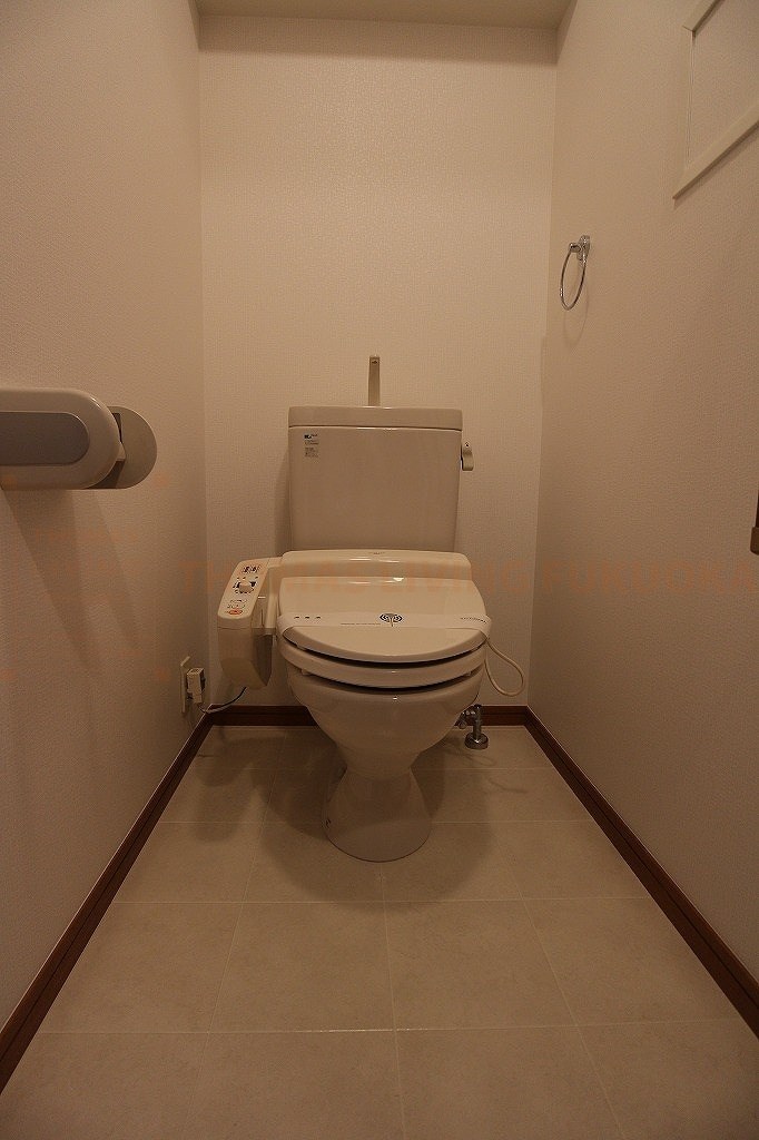 トイレ　トイレ　※別号室参考写真