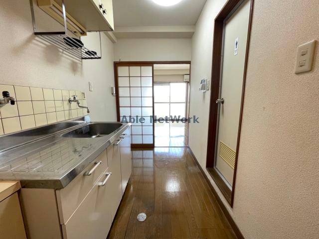 居室・リビング　キッチンスペース