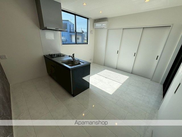 ＪＲ日豊本線 隼人駅 徒歩11分 2階建 築3年の居間写真
