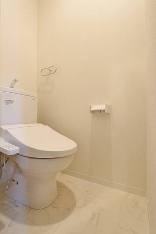 トイレ　もちろんウォシュレット完備