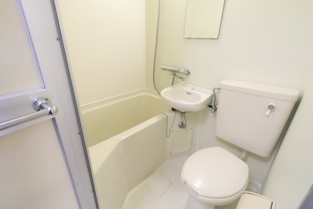 バス・シャワールーム　上階の写真です。