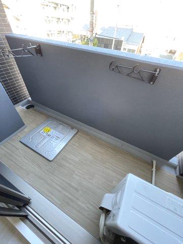 バルコニー　バルコニーがあります