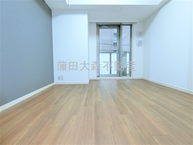 居室・リビング　洋室8.3帖