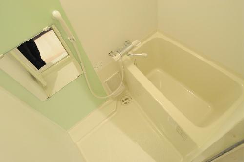 バス・シャワールーム　実際のお部屋と異なる場合がございます。