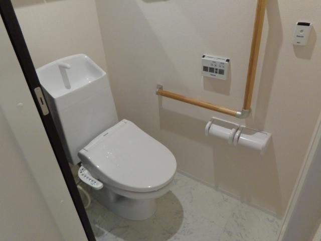 トイレ　別部屋参照